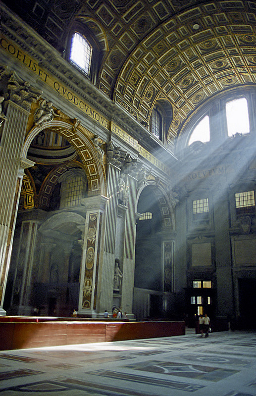 Lightbeans in the Vatican. Note the barrel vault